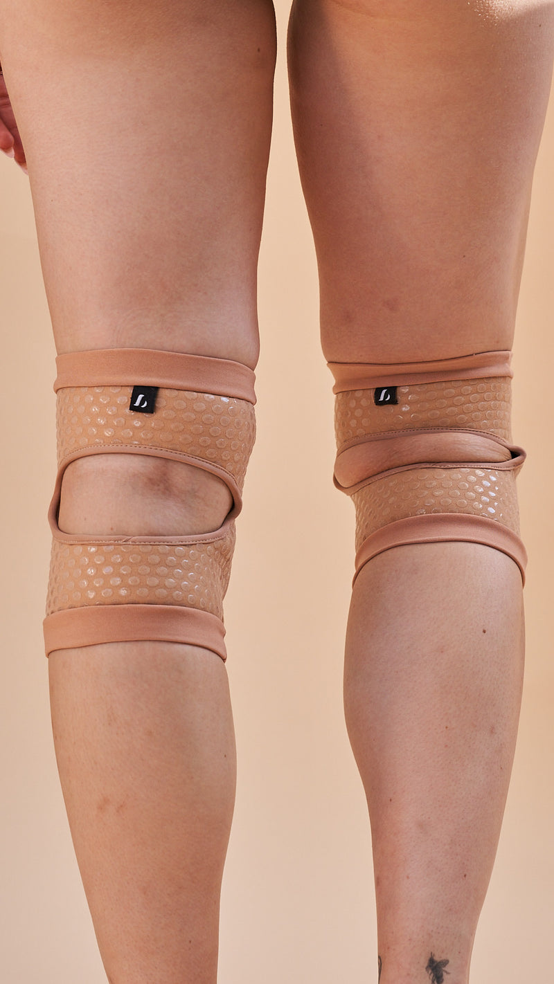 Sticky Slim Look Knee Pad Nude